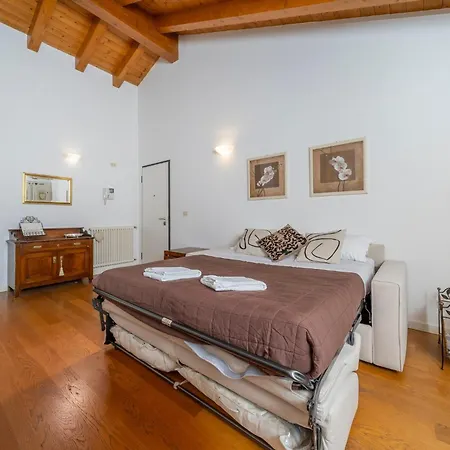 Appartement Guesthost - Lovely X6 With Balcony *